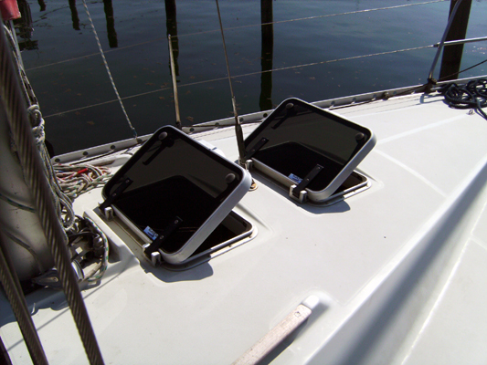 d�ksluger - BENETEAU 350